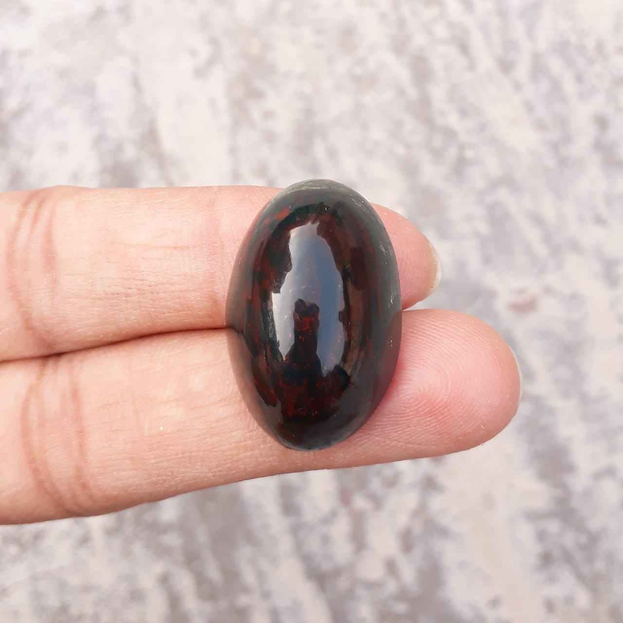 42ct Natural High Quality Blood Stone - Heliotrope - Dimension -27mm X 18mm