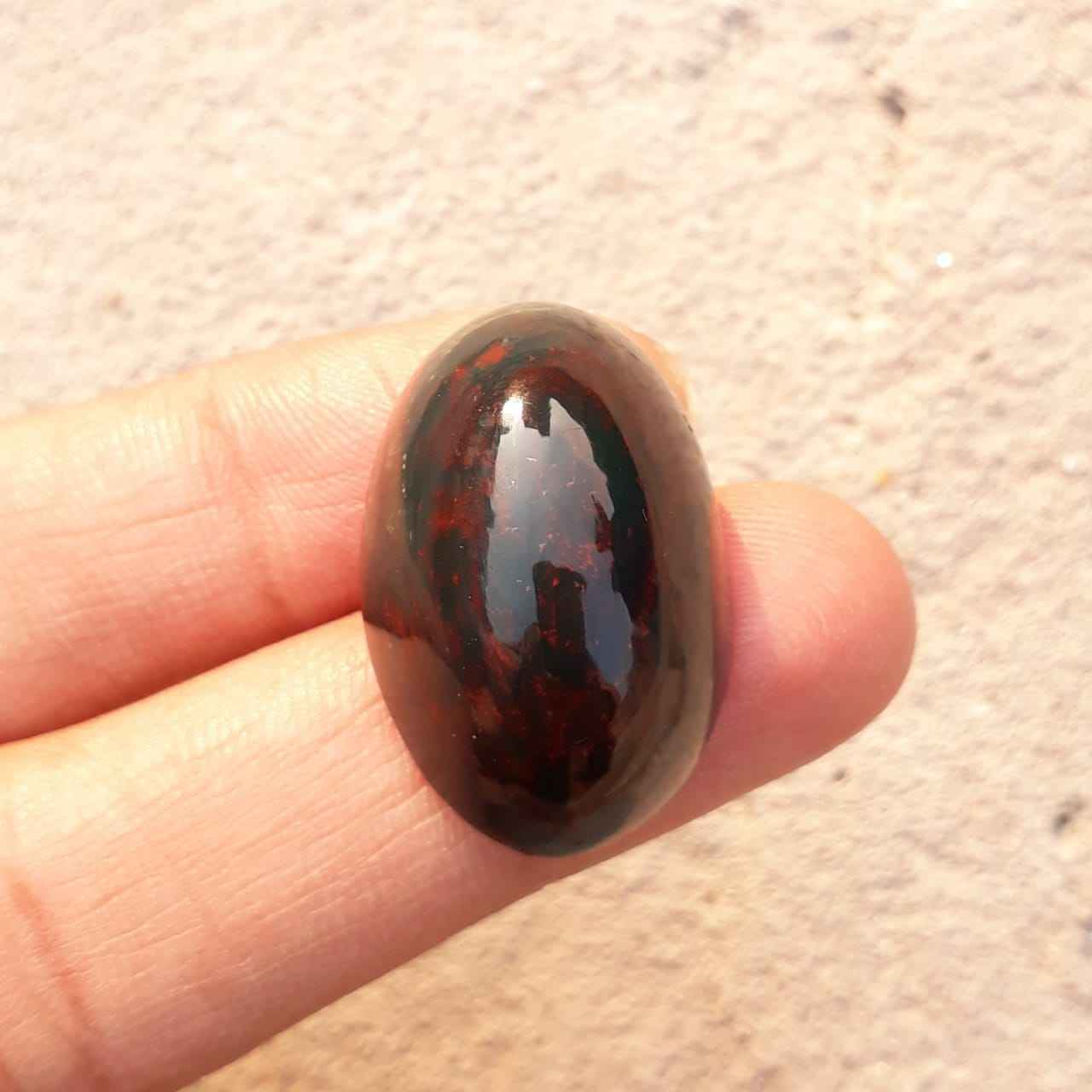 42ct Natural High Quality Blood Stone - Heliotrope - Dimension -27mm X 18mm