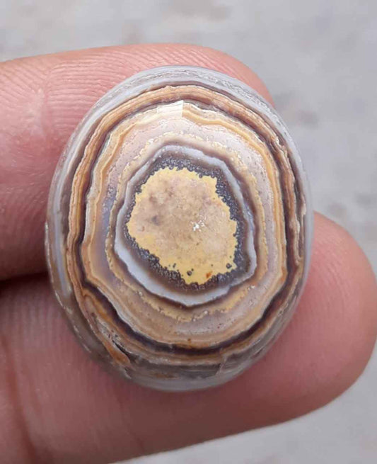 30ct Natural Eye Agate For Sale - Aqeeq - Dimension 23x19x10mm