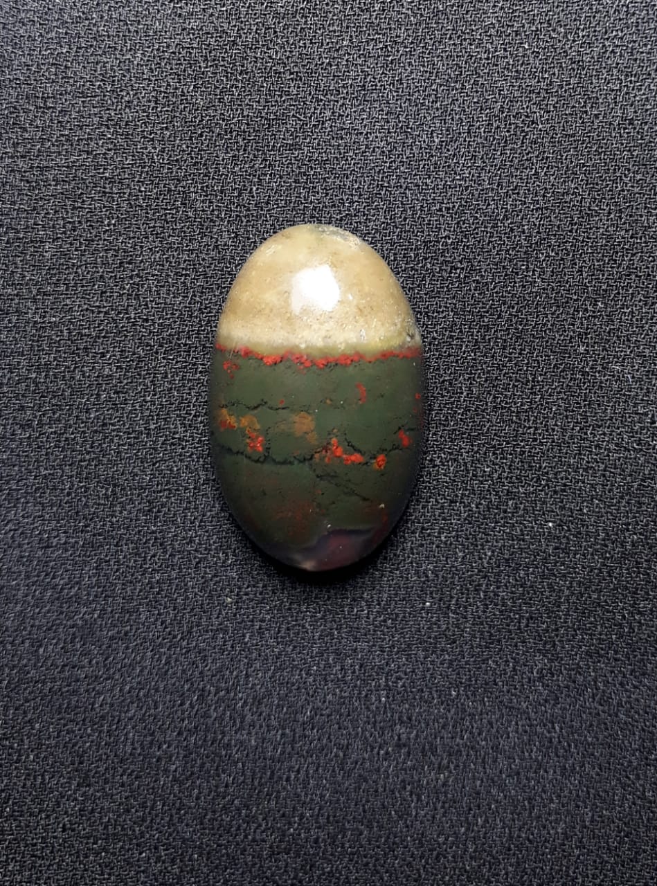 26.5ct Natural High Quality Blood Stone - Heliotrope - Dimension - 27.5mm X 17.2mm