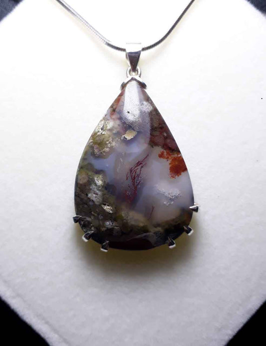 Indonesian Shajri Aqeeq (Moss Agate) pendant with Italian Silver Chain