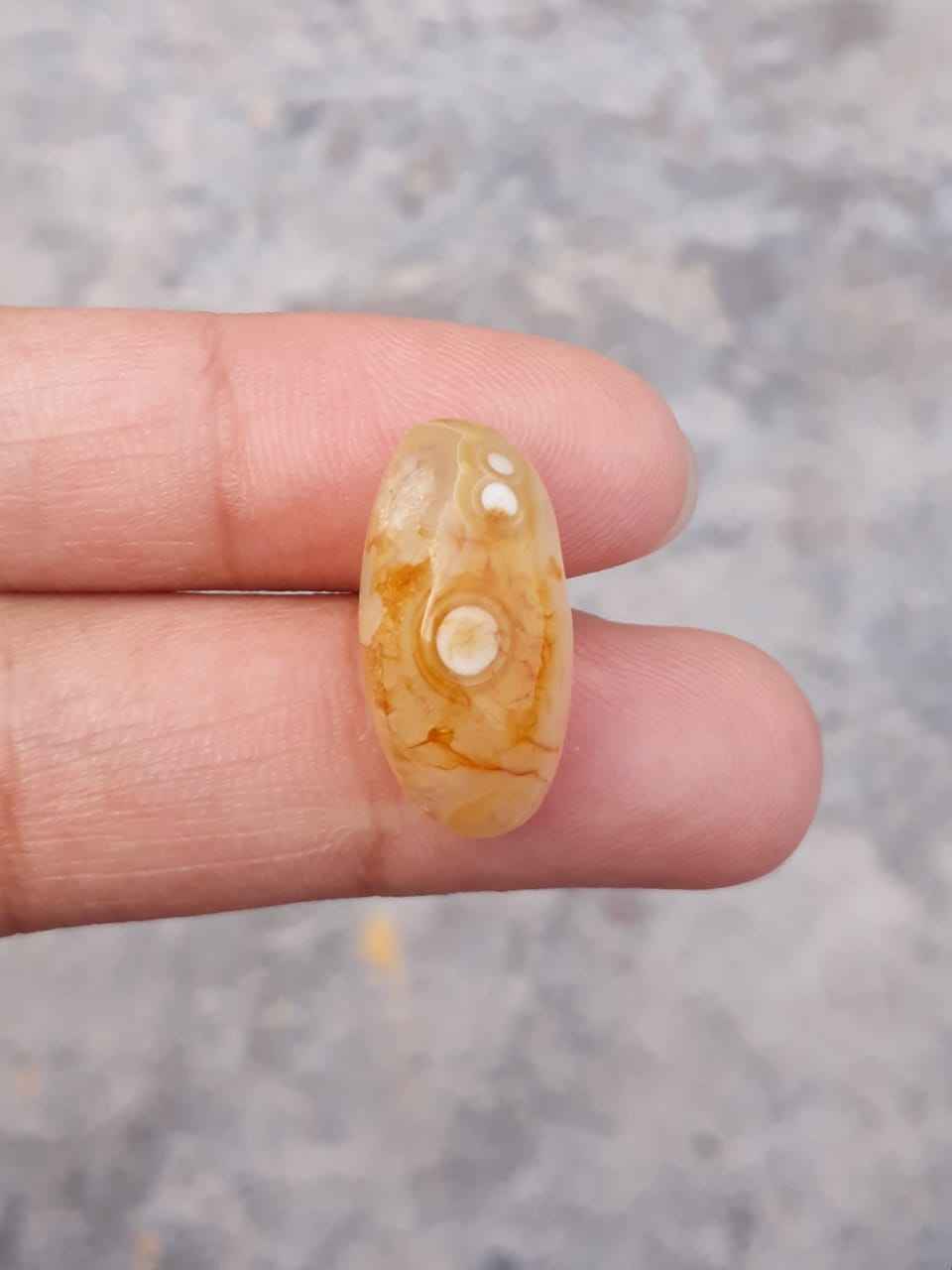 12ct Natural Eye Agate For Sale - Aqeeq - Dimension 20x10x8mm