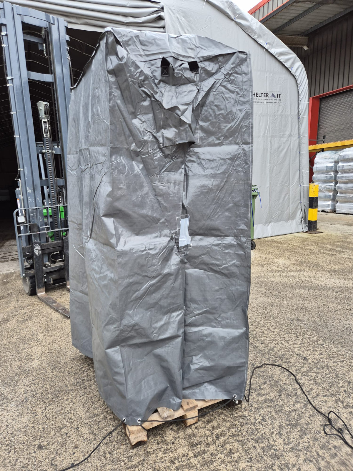 Pallet Bag Covers MEDIUM 1.3M x 1.1M x 2.2M Garden Furniture Cover Outdoor Cover