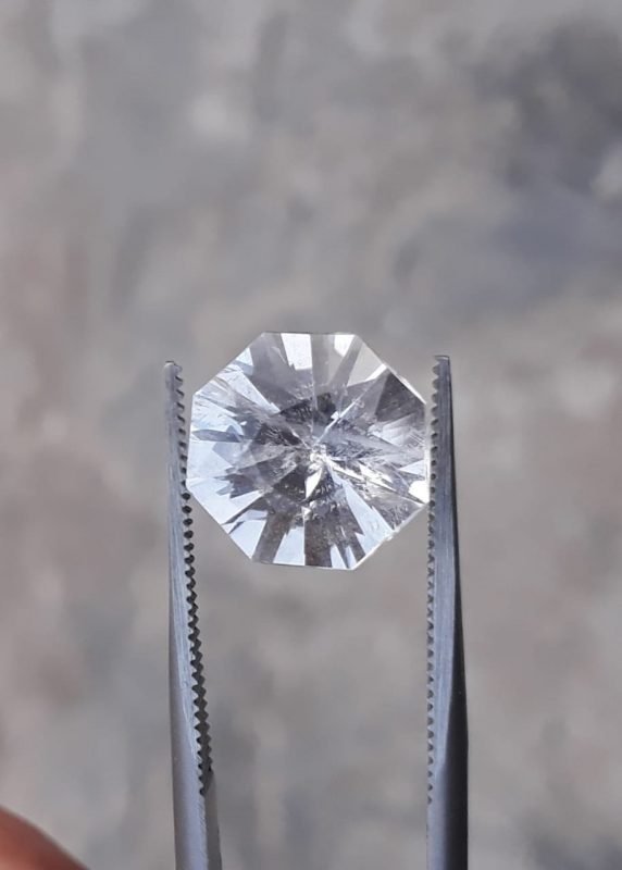 5.9ct Topaz - Whie Topaz Faceted Gemstone - Novemeber Birthstone - White Pukhraj - 11 x11mm