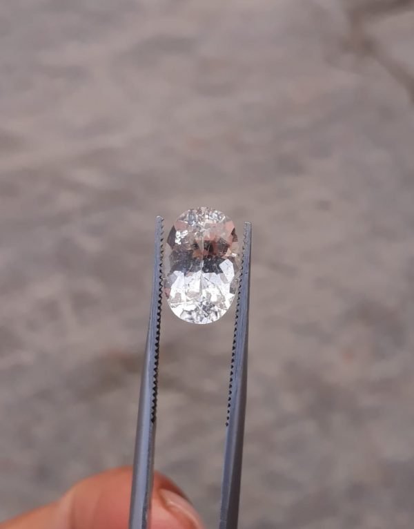 4.7ct Topaz - Whie Topaz Faceted Gemstone - Novemeber Birthstone - White Pukhraj - 13x9mm