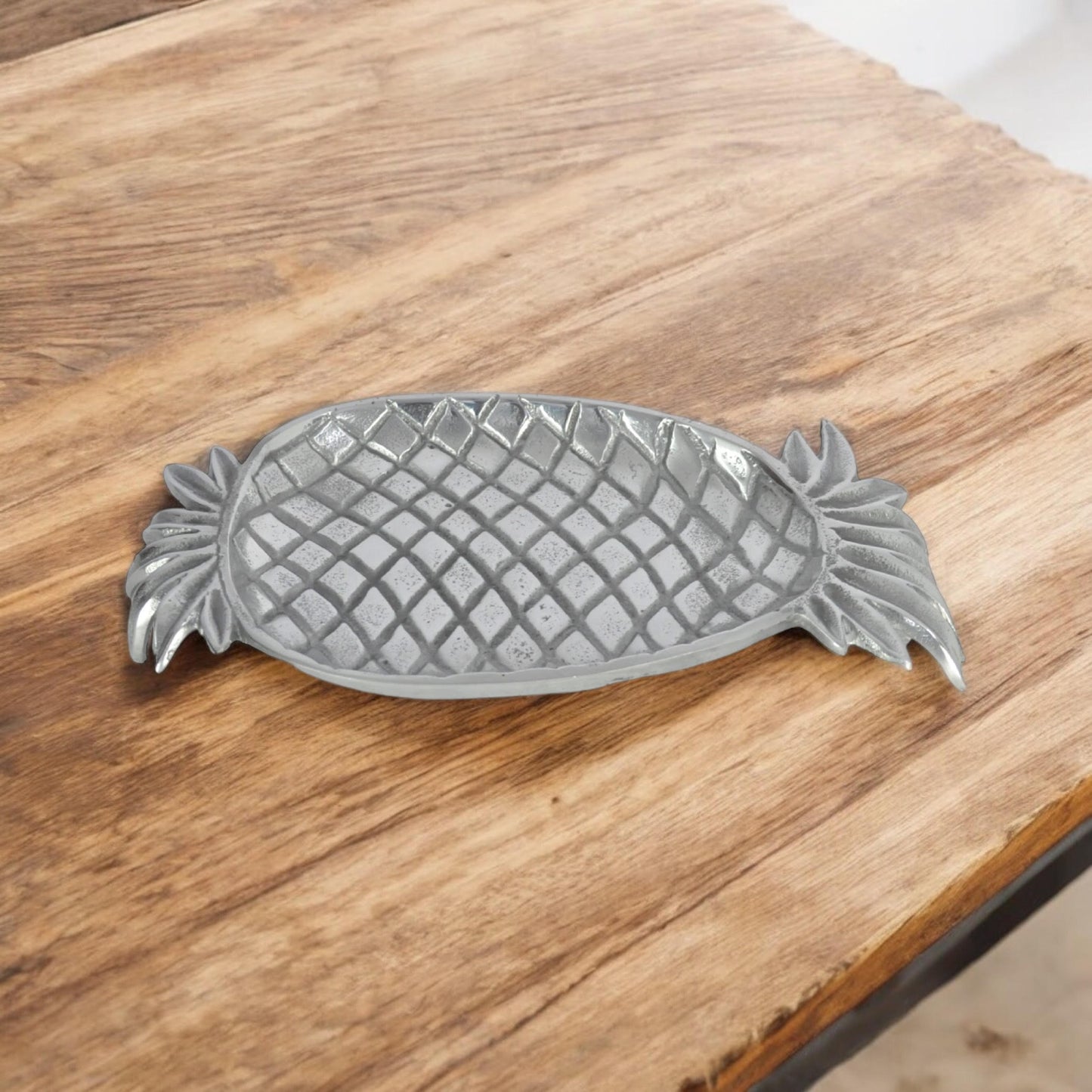 33CM NICKEL PLATED PINEAPPLE SERVING TRAY