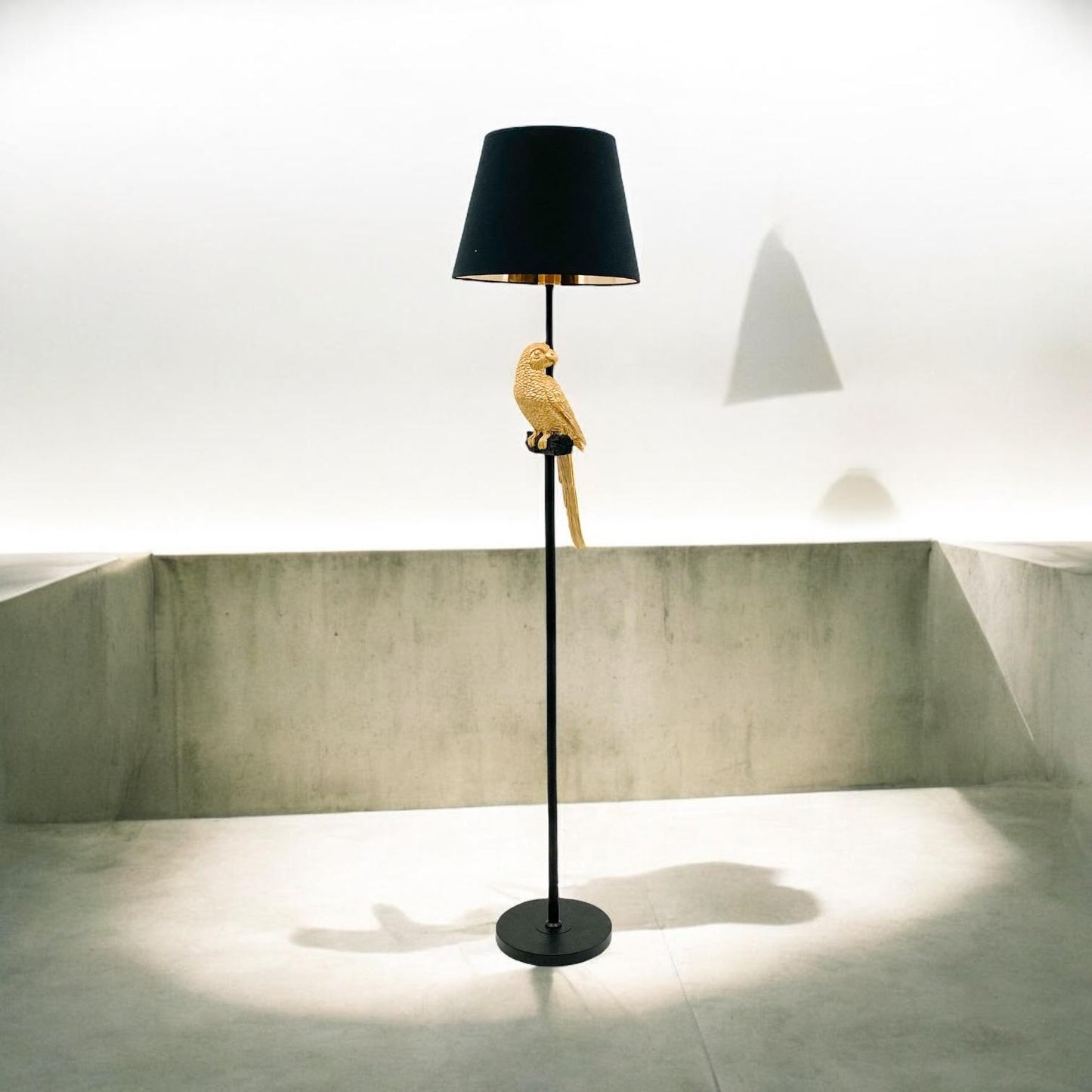 164X37X37CM FLOOR LAMP 15" BLACK SHADE
