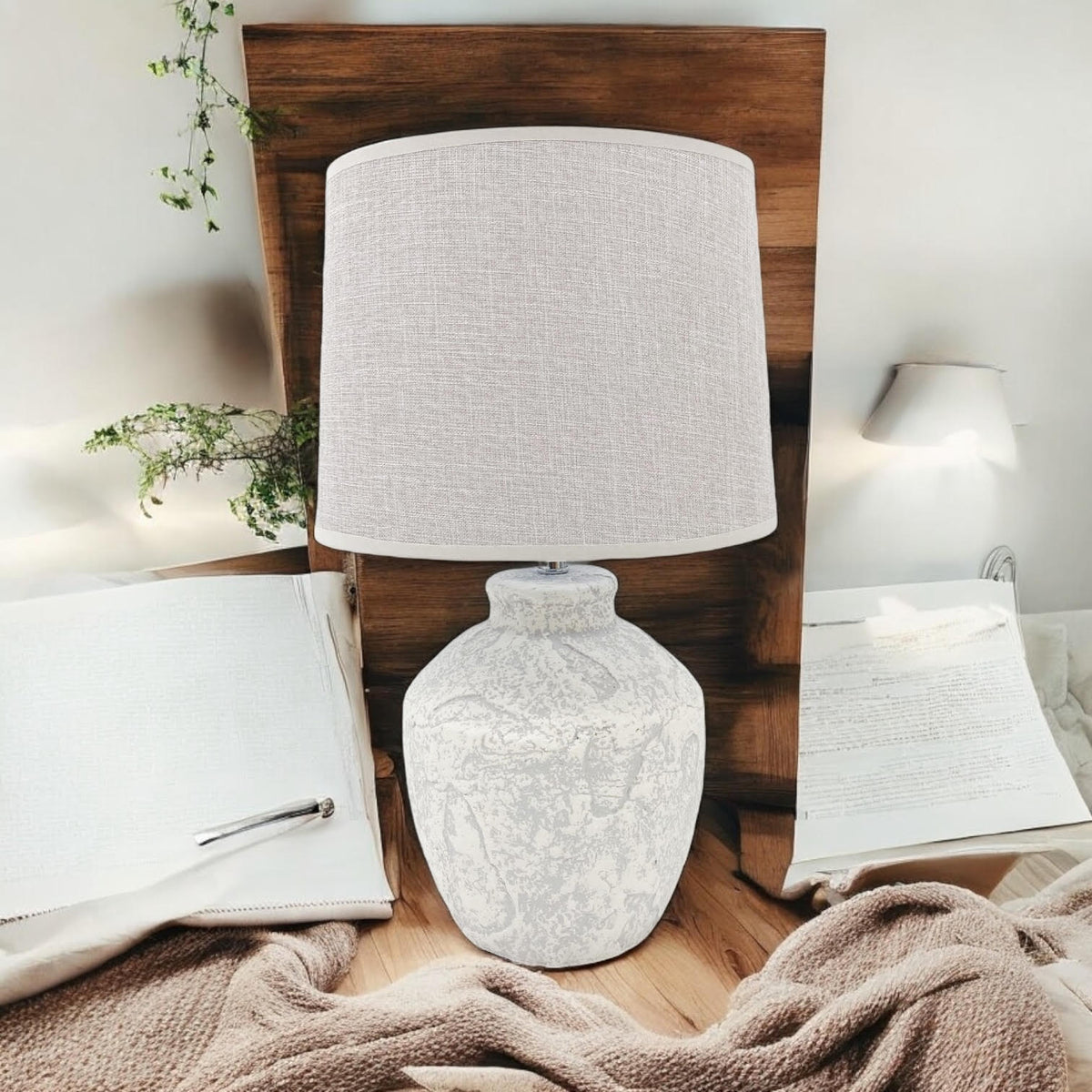 51X20X20CM TABLE LAMP