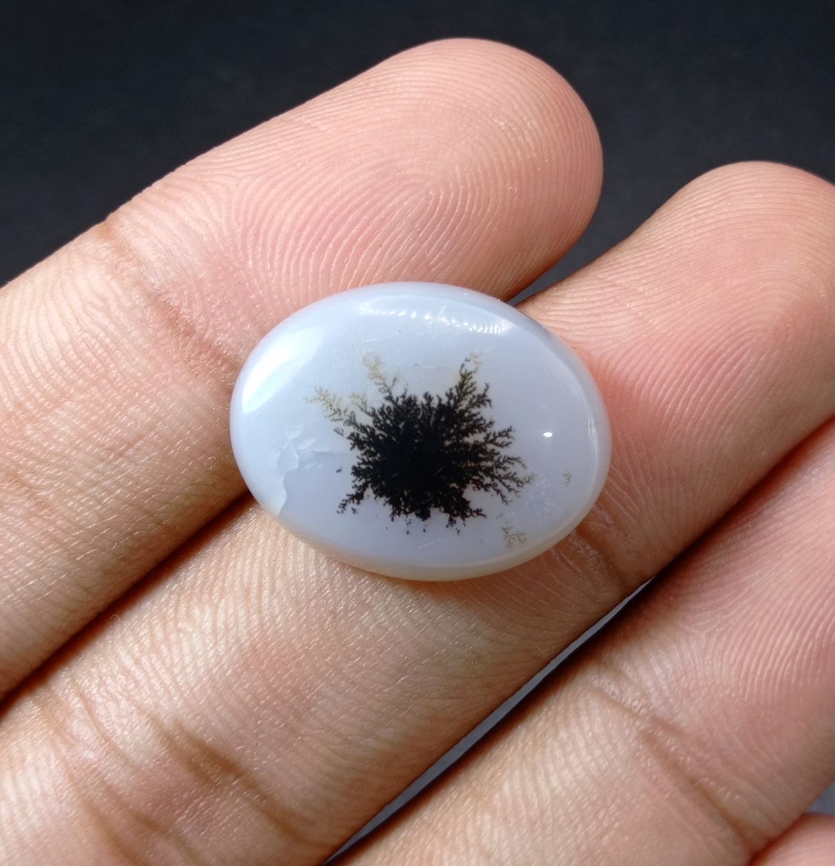 19.7ct Natural Dendritic Agate - Shajri Aqeeq -21.5x17x6mm