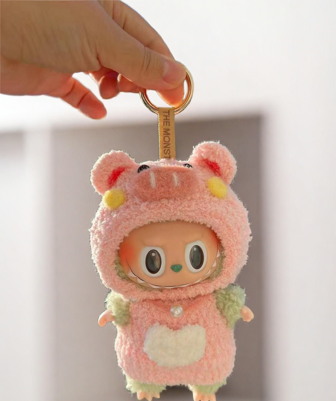 Labubu Pink Pig Outfit Set - Soft Hoodie with White Heart (17cm)