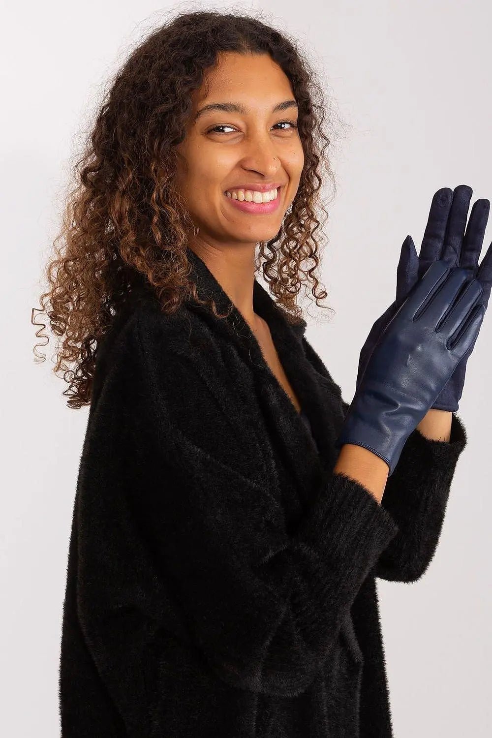 AT Fashionable Women’s Gloves with Phone-Friendly Embroidery