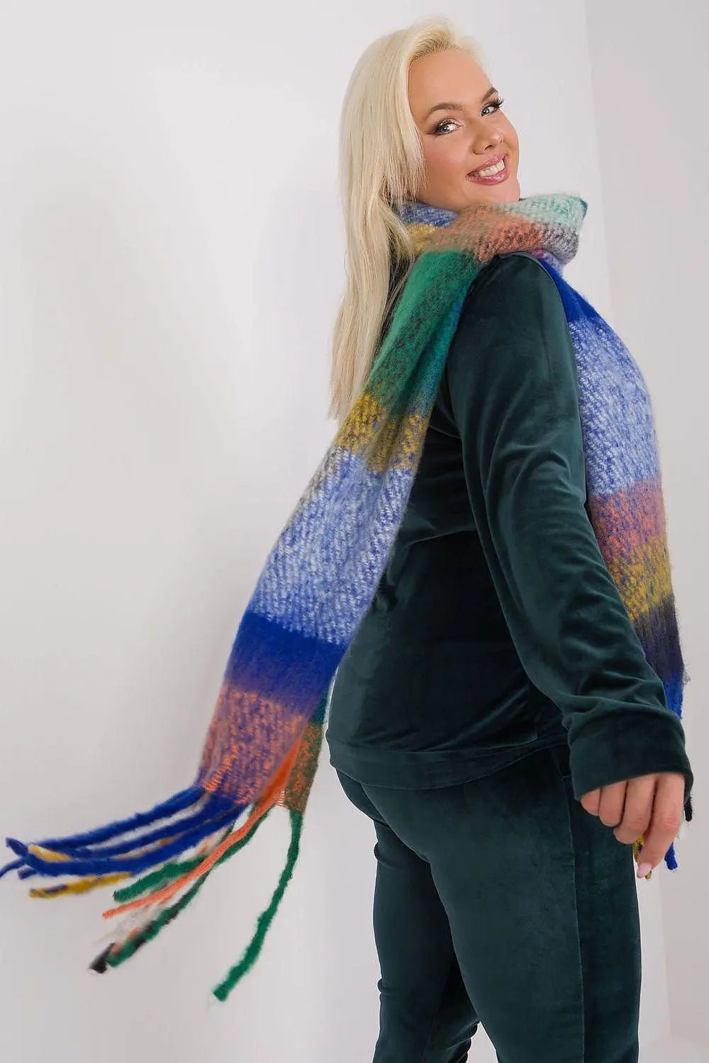 AT Shawl model 190542
