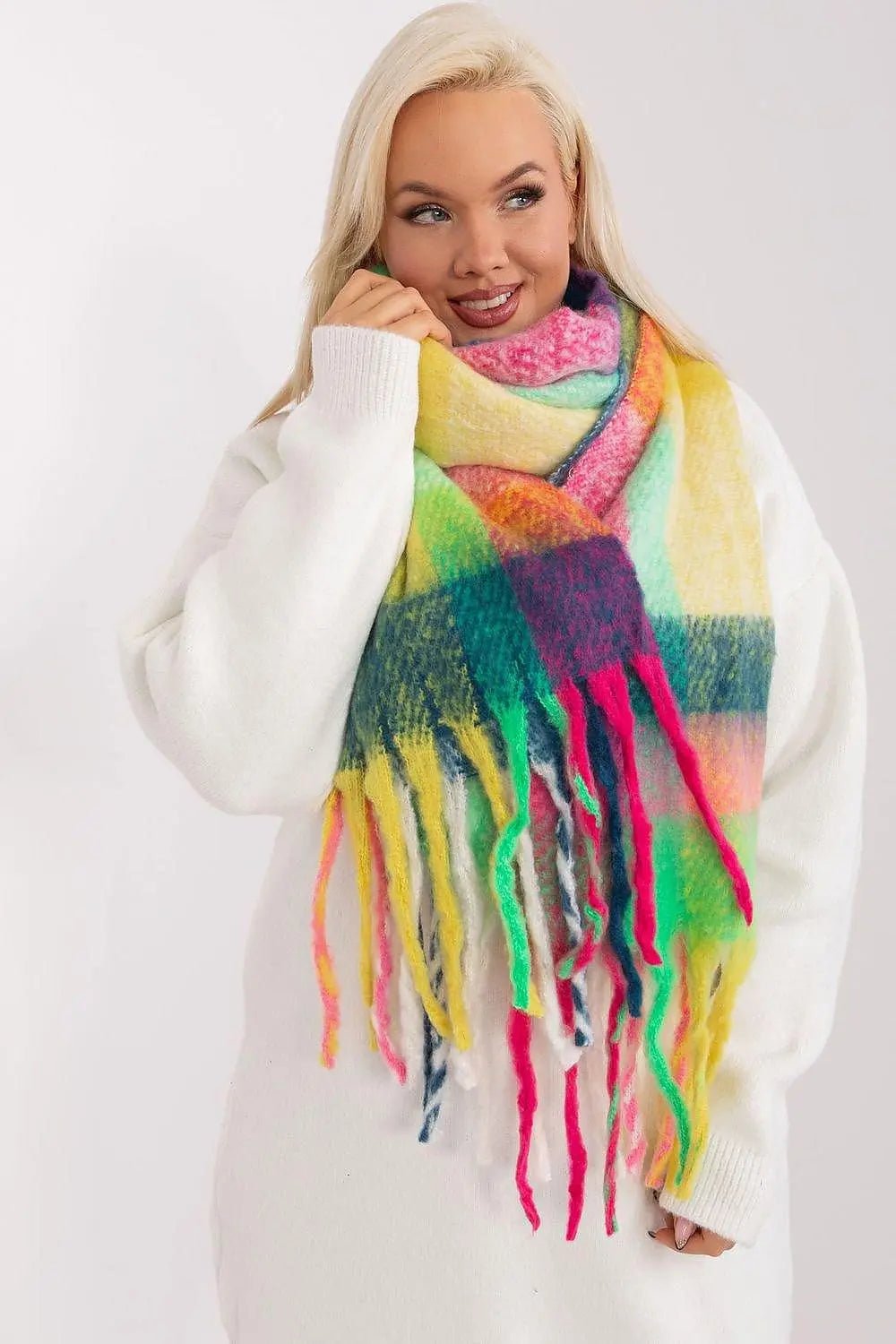 AT Shawl model 190542