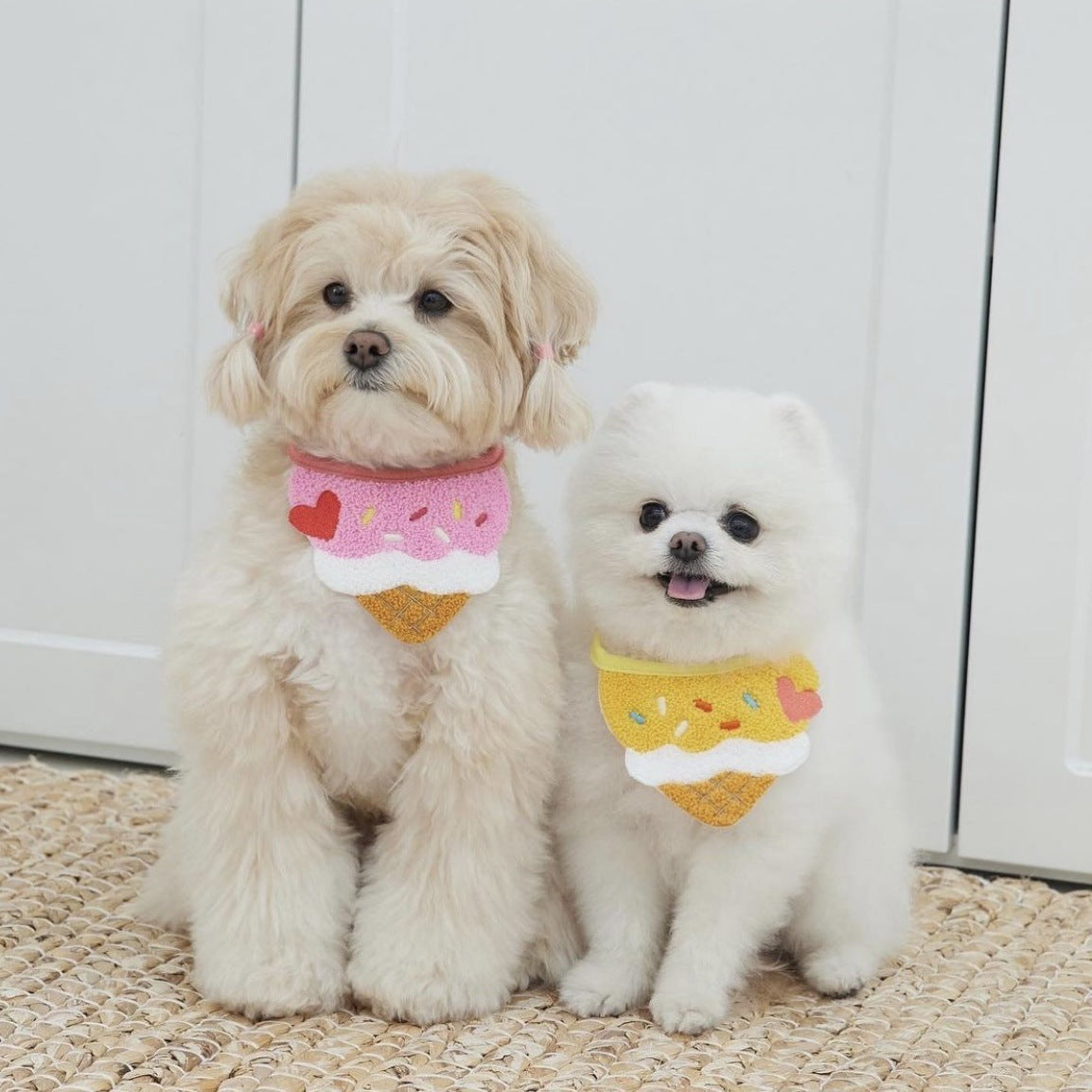 Cute Ice Cream Dog Bib Cat Pet Saliva Pocket Saliva Towel