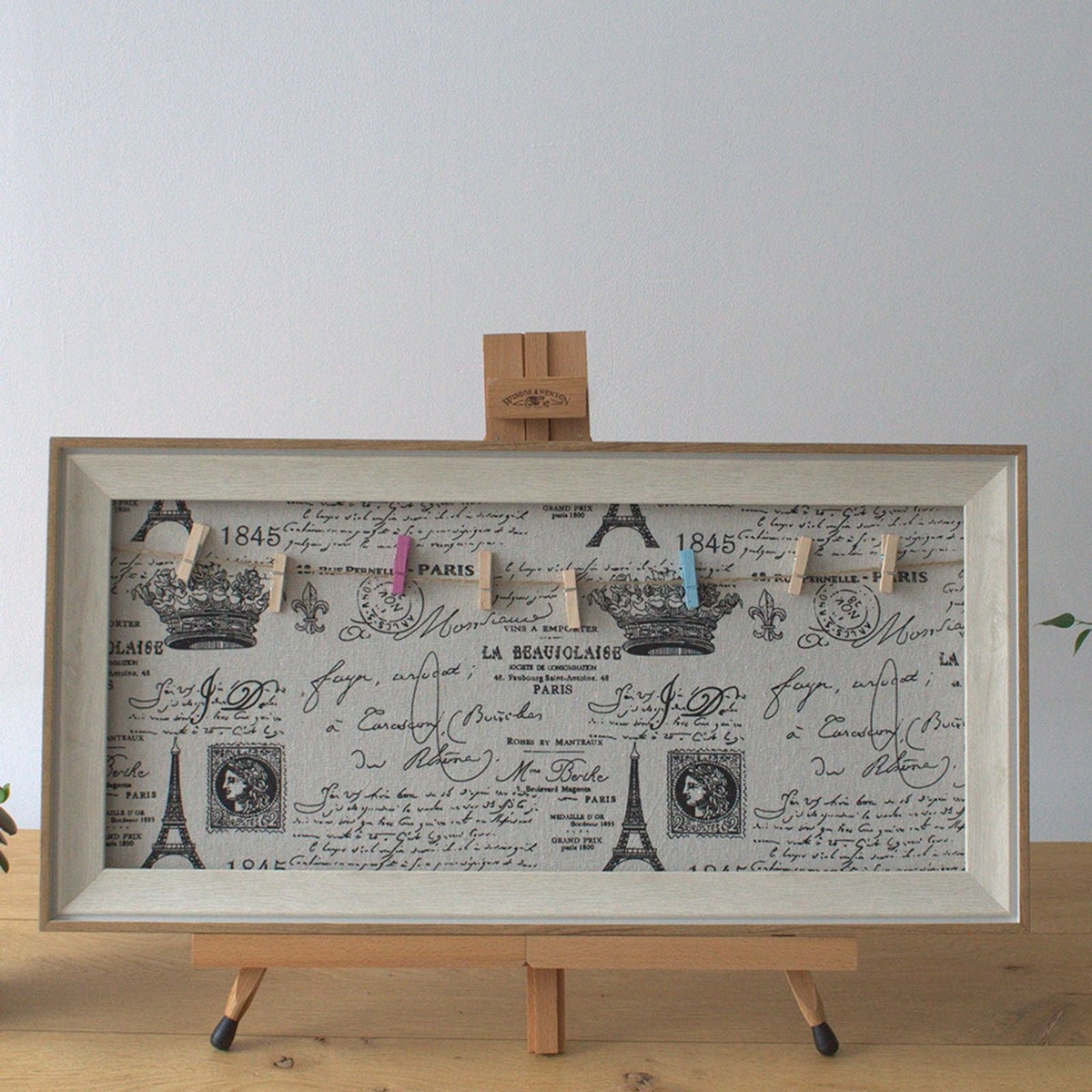 Med DIY Peg Photo Frames - Paris