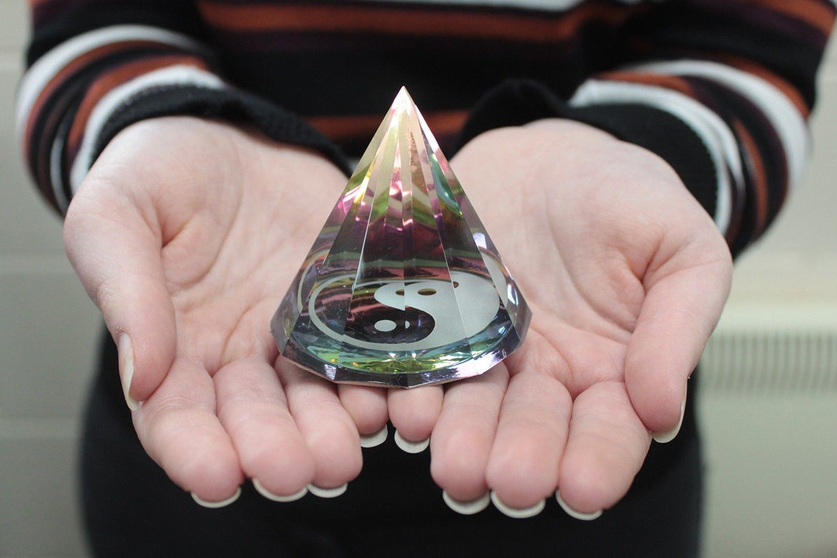 12 sided YinYang  Pyramid 60 mm