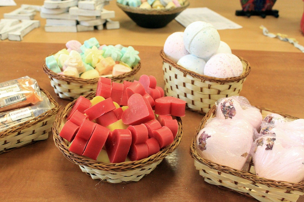 Village Baskets - Bamboo & Awn - Round 19cm