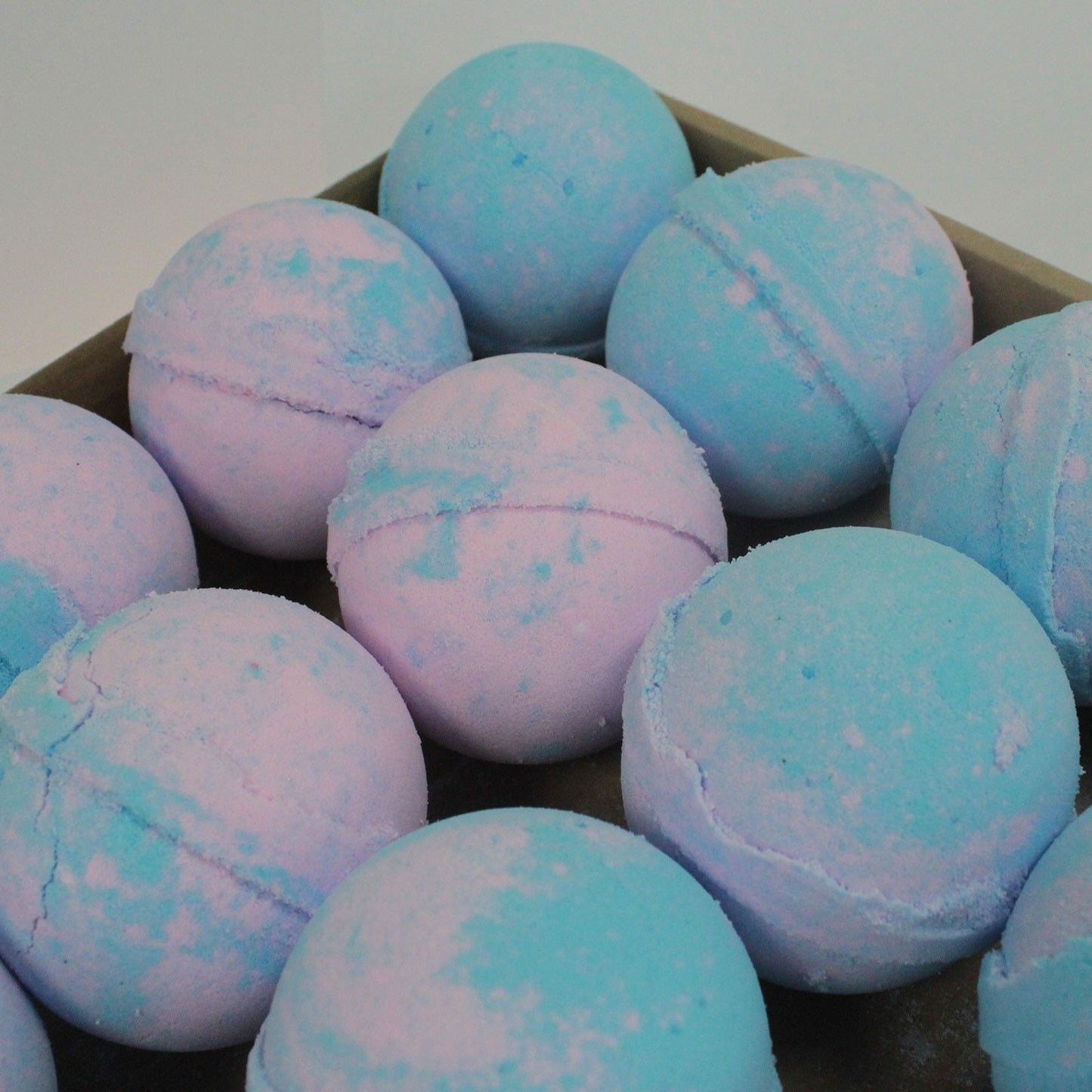 3 x Baby Powder Bath Bombs (180g Each) – Soft, Clean & Comforting Scent | Shea Butter, Gentle Skin Treats 🛁🌸