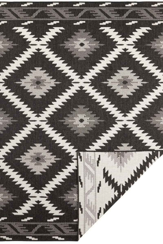Malibu Reversible Indoor-Outdoor Rug Diamond Design