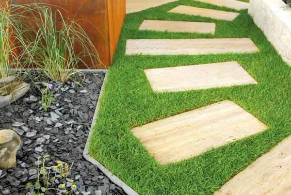 40mm Blue Slate Chippings