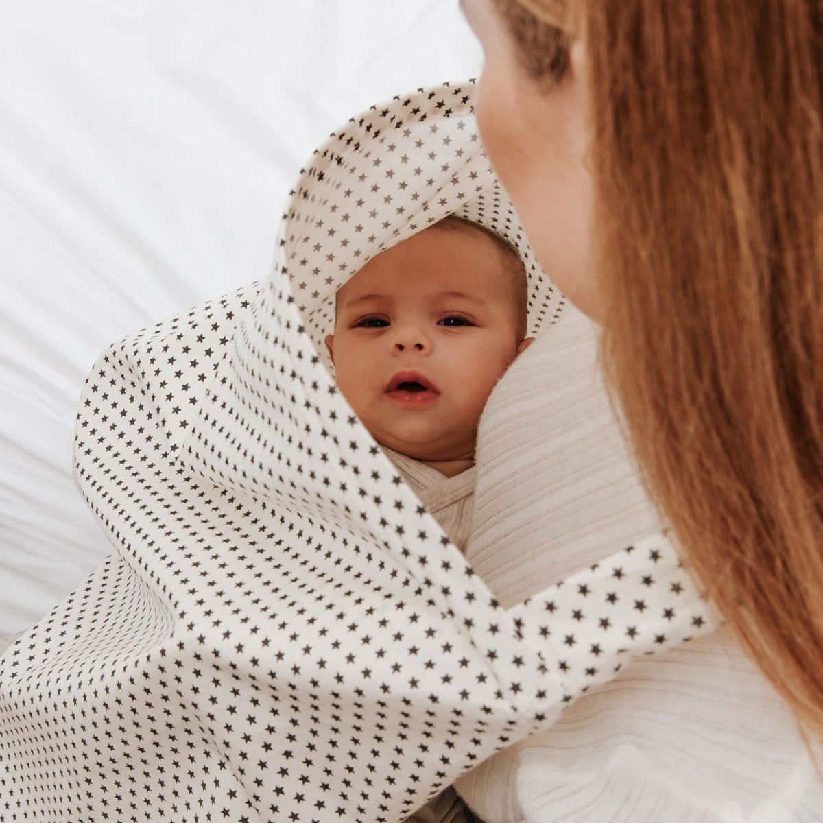Breastfeed Apron - Grey Stars