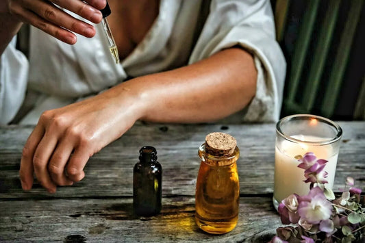 Herbalshire Amyris Essential Oil - Pure, Soothing Aromatherapy