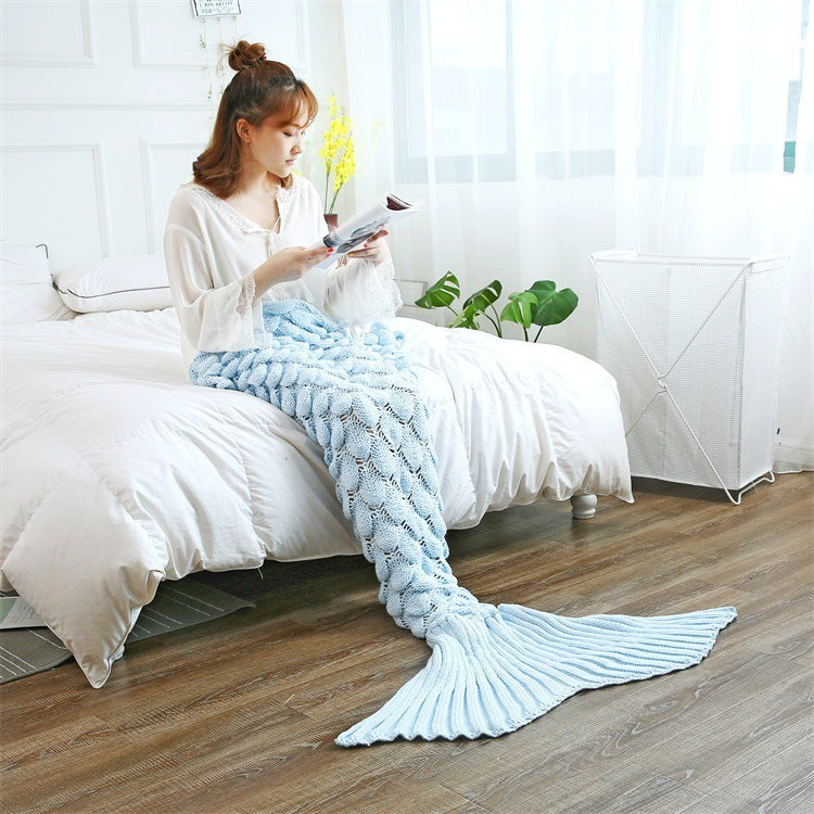 RuggedRest Handmade Mermaid Blanket – Knitted Soft & Cozy Cover
