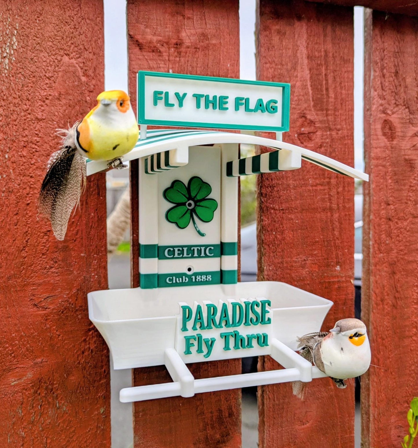Celtic Garden Bird Feeding Station - Glasgow Garden Decor and Wild Bird Food Feeder - Fly the flag in paradise Novelty Gift for bhoys Fans