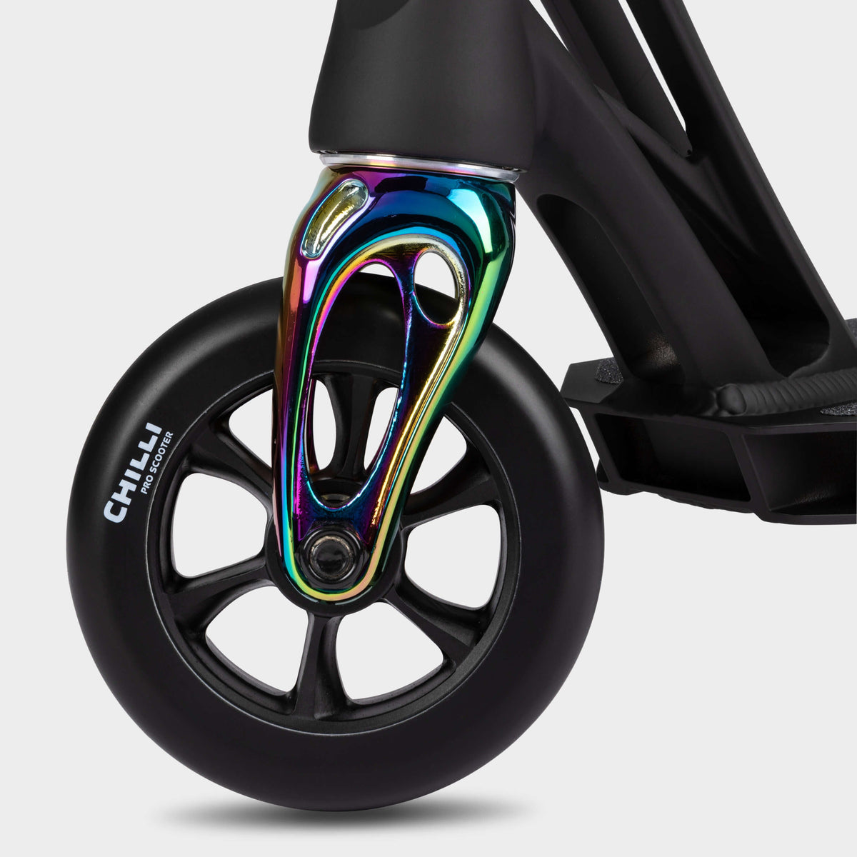 Chilli Beast V2 Stunt Scooter: Black Neochrome