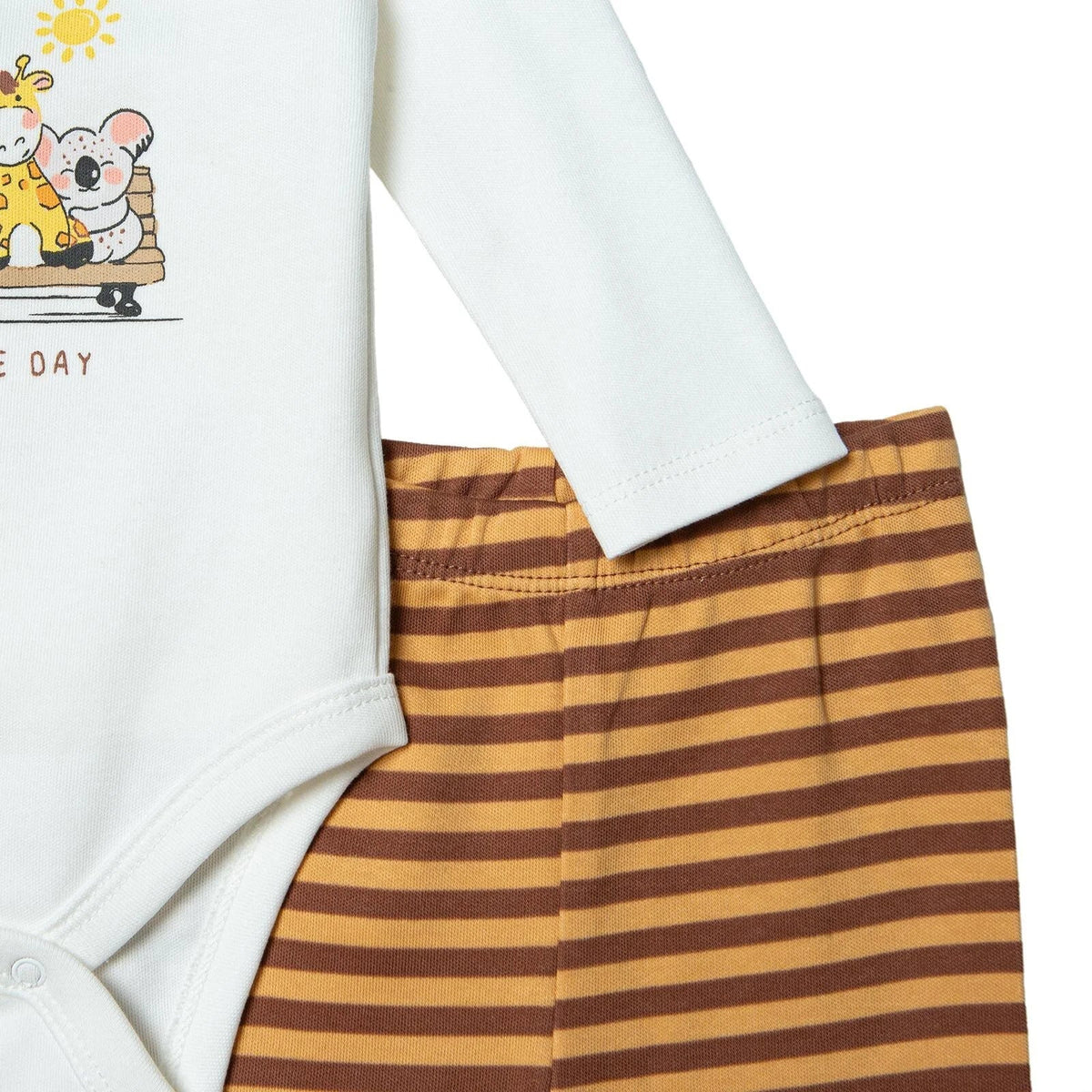 HelloBaby Animal Print Baby Bodysuit & Footed Bottoms Set (Newborn to 9 Months)