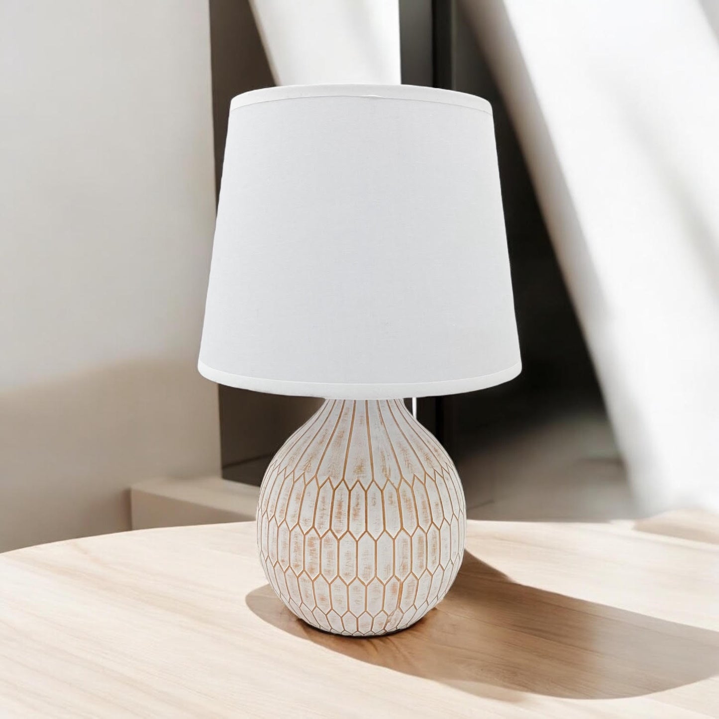36X22X22CM TABLE LAMP 9" SHADE