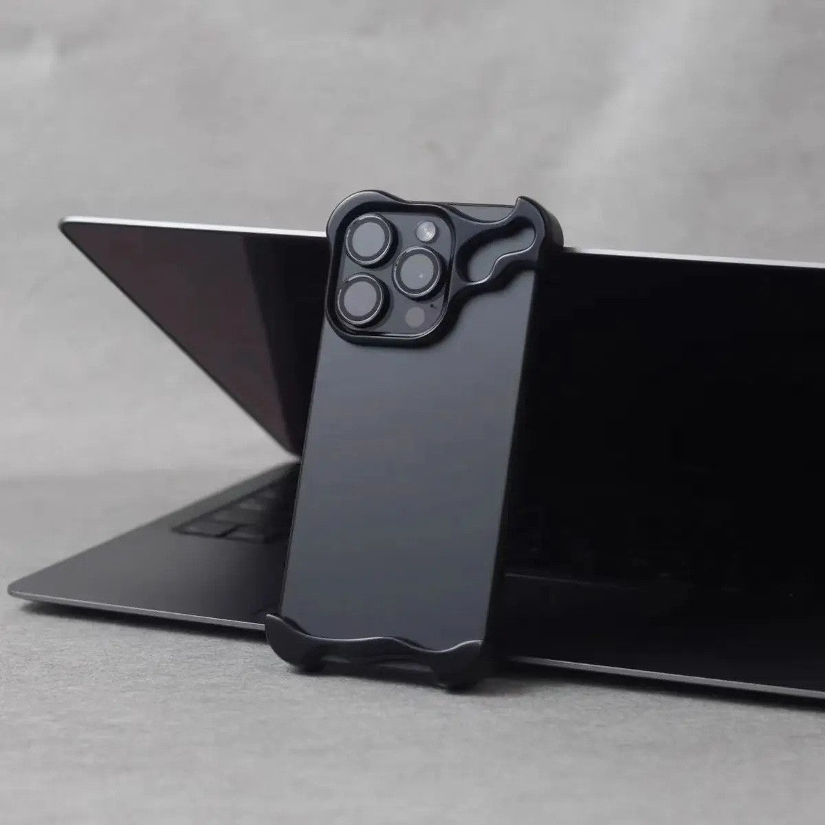 Metal Corner Pad Drop-resistant Phone Case