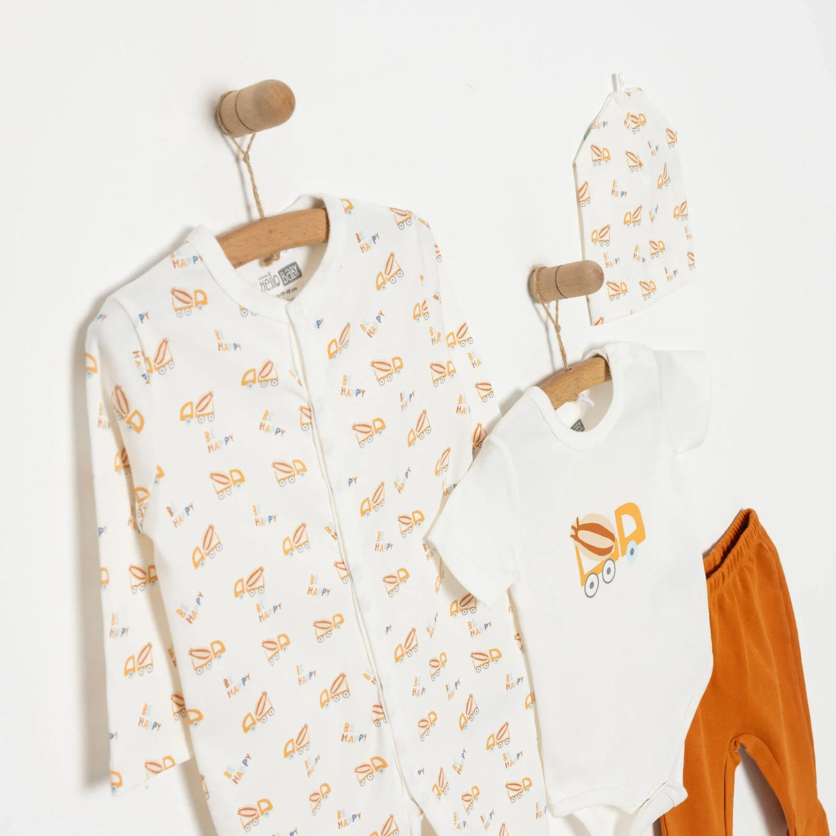 HelloBaby Truck Print 4 Piece Baby Hospital Bag Set (Newborn to 9 Months)