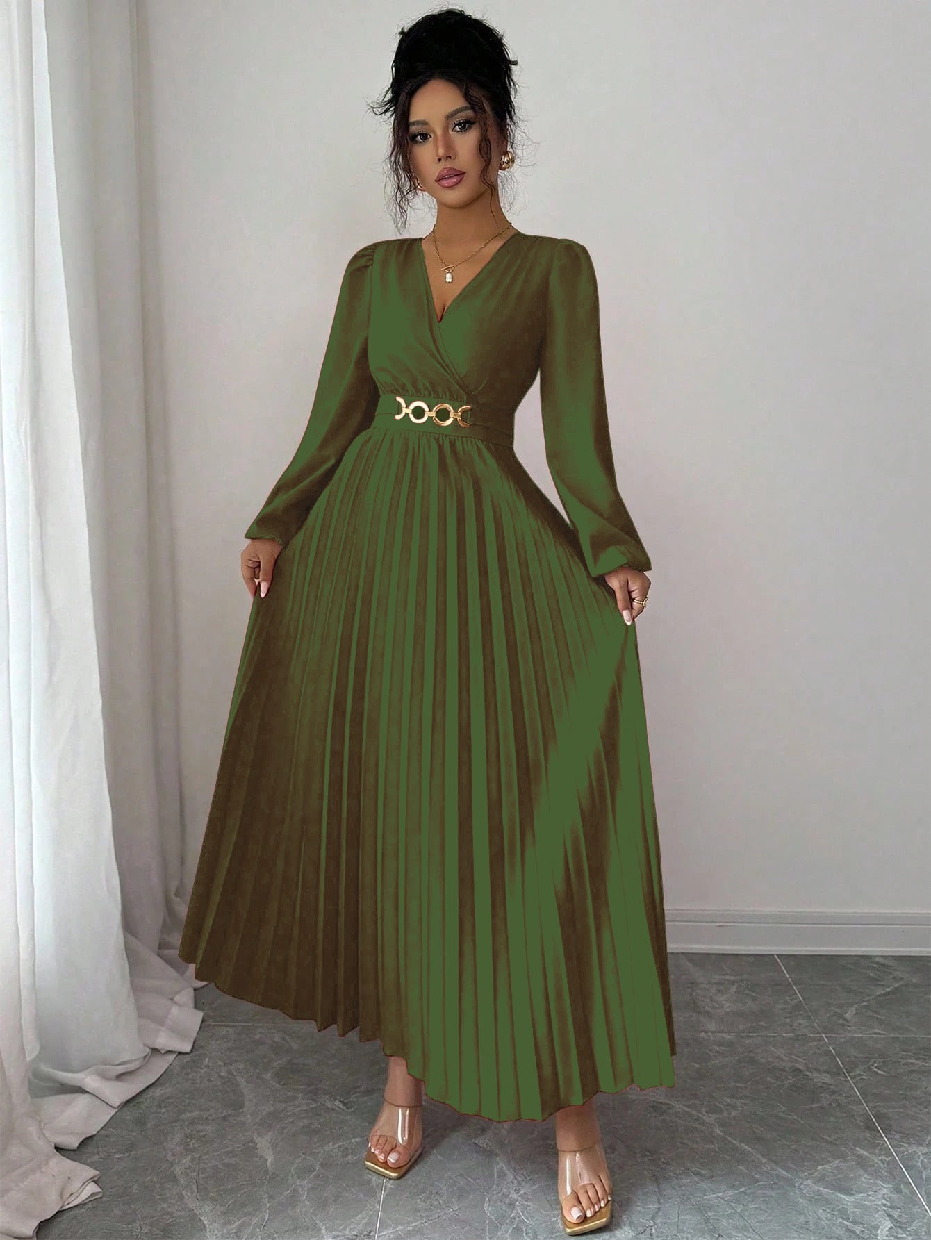 Women's Solid-color Casual Chic V-neck Dress