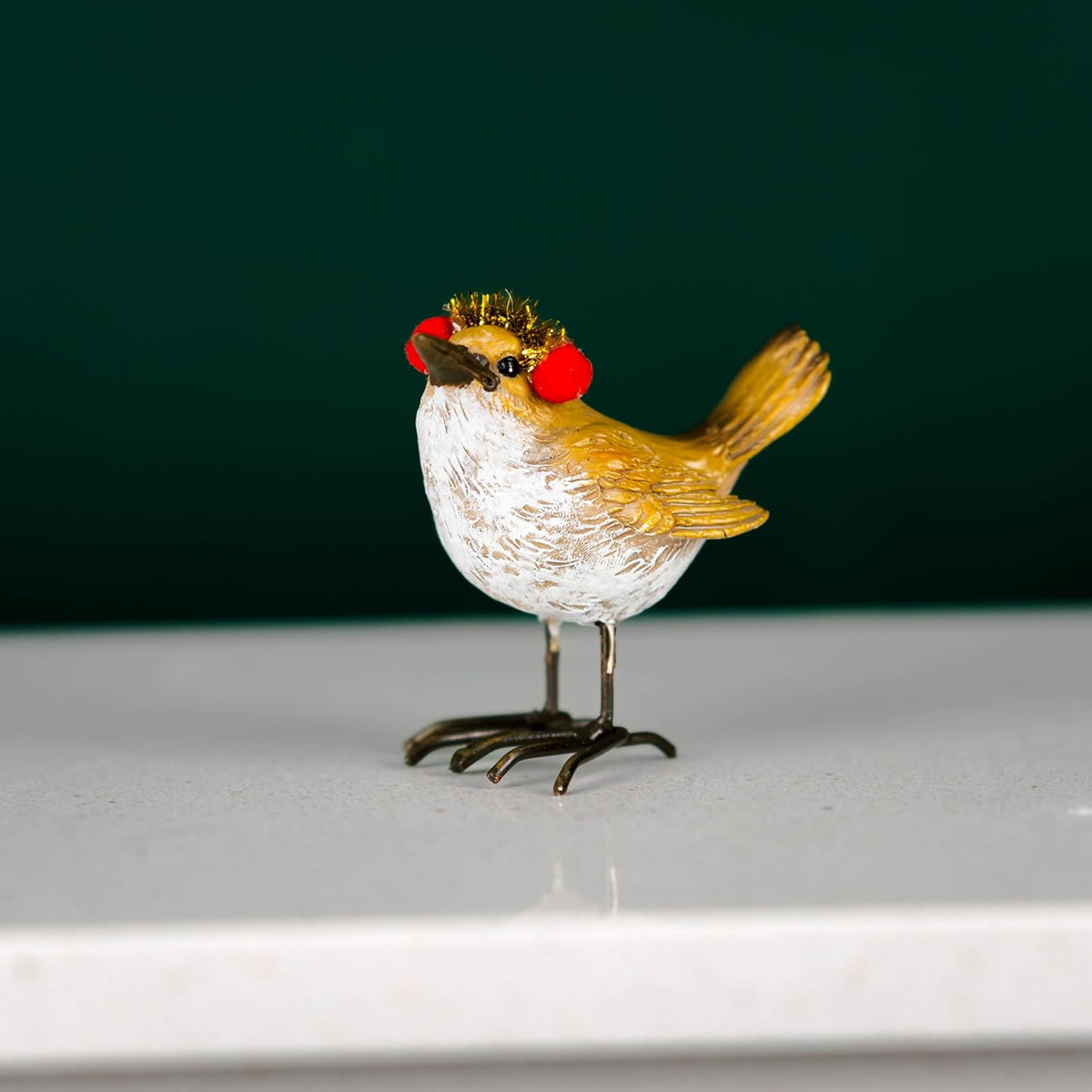 Christmas Robin Decoration Resin Red Breast Bird Ornament 9cm