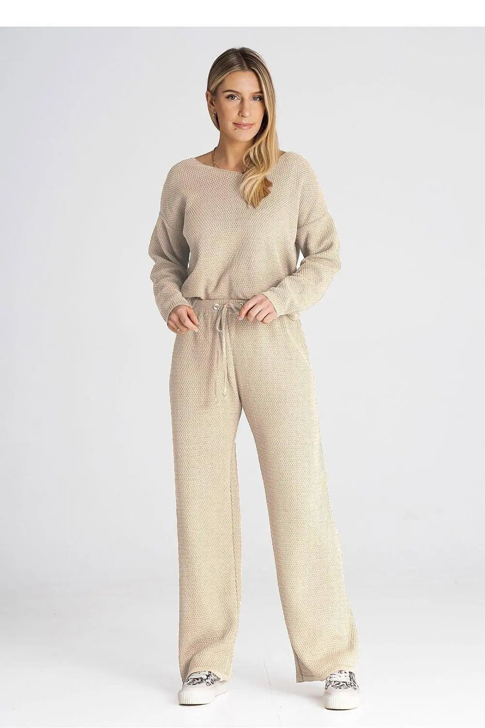 Figl long sleeves blouse and loose pants