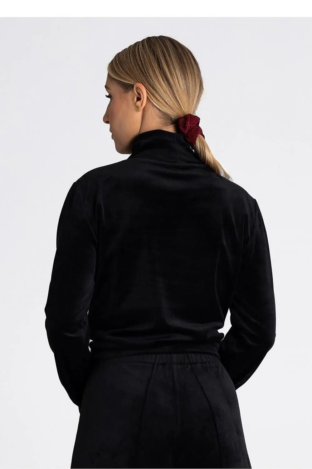 Figl long turtleneck and long sleeves blouse