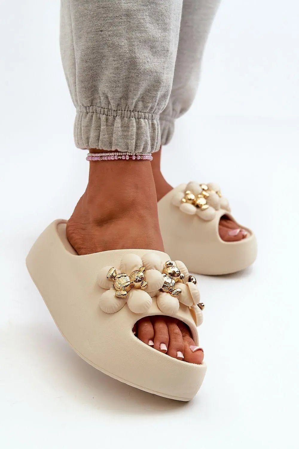 Flip-flops model 198599 Step in style