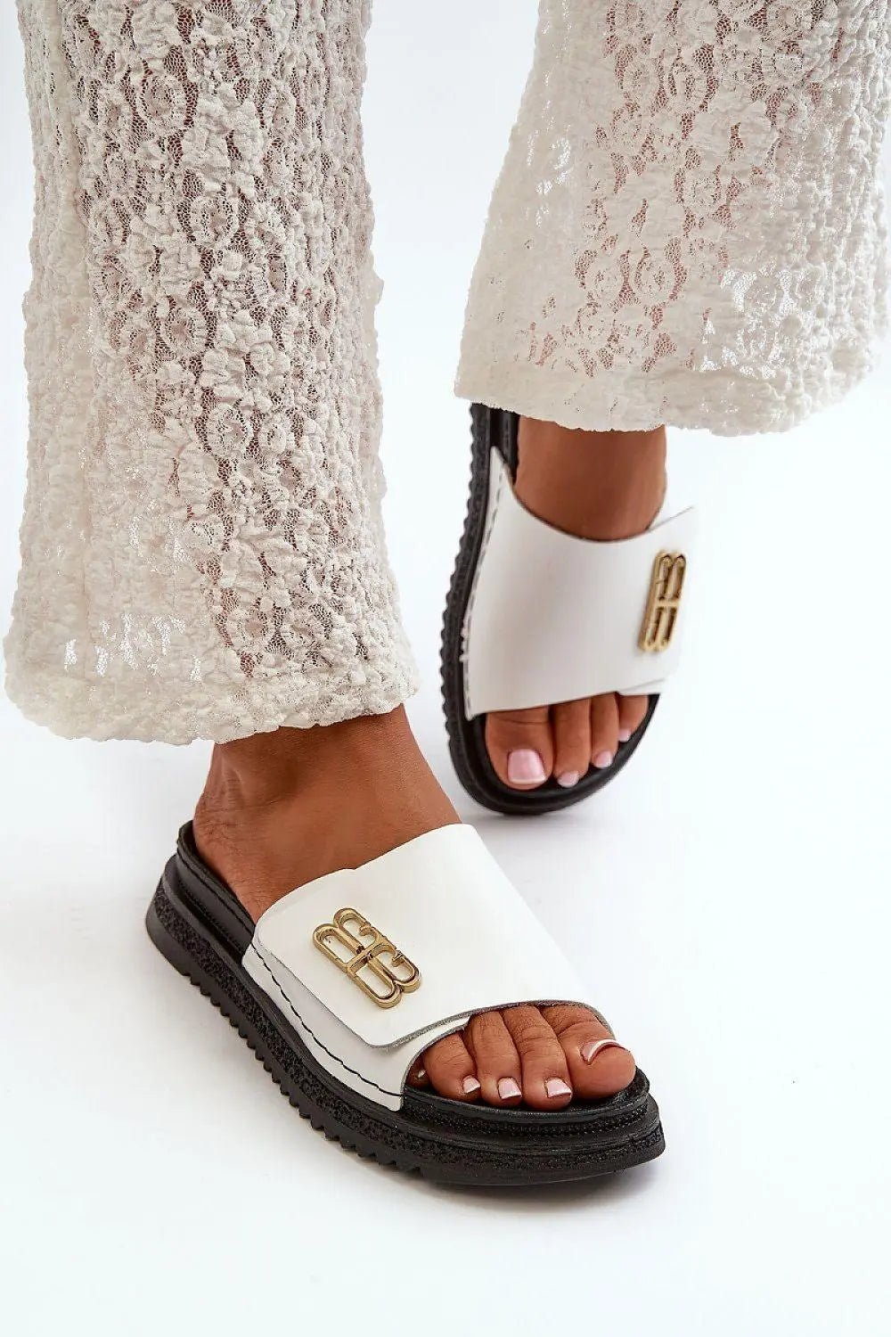 Flip-flops model 198619 Step in style