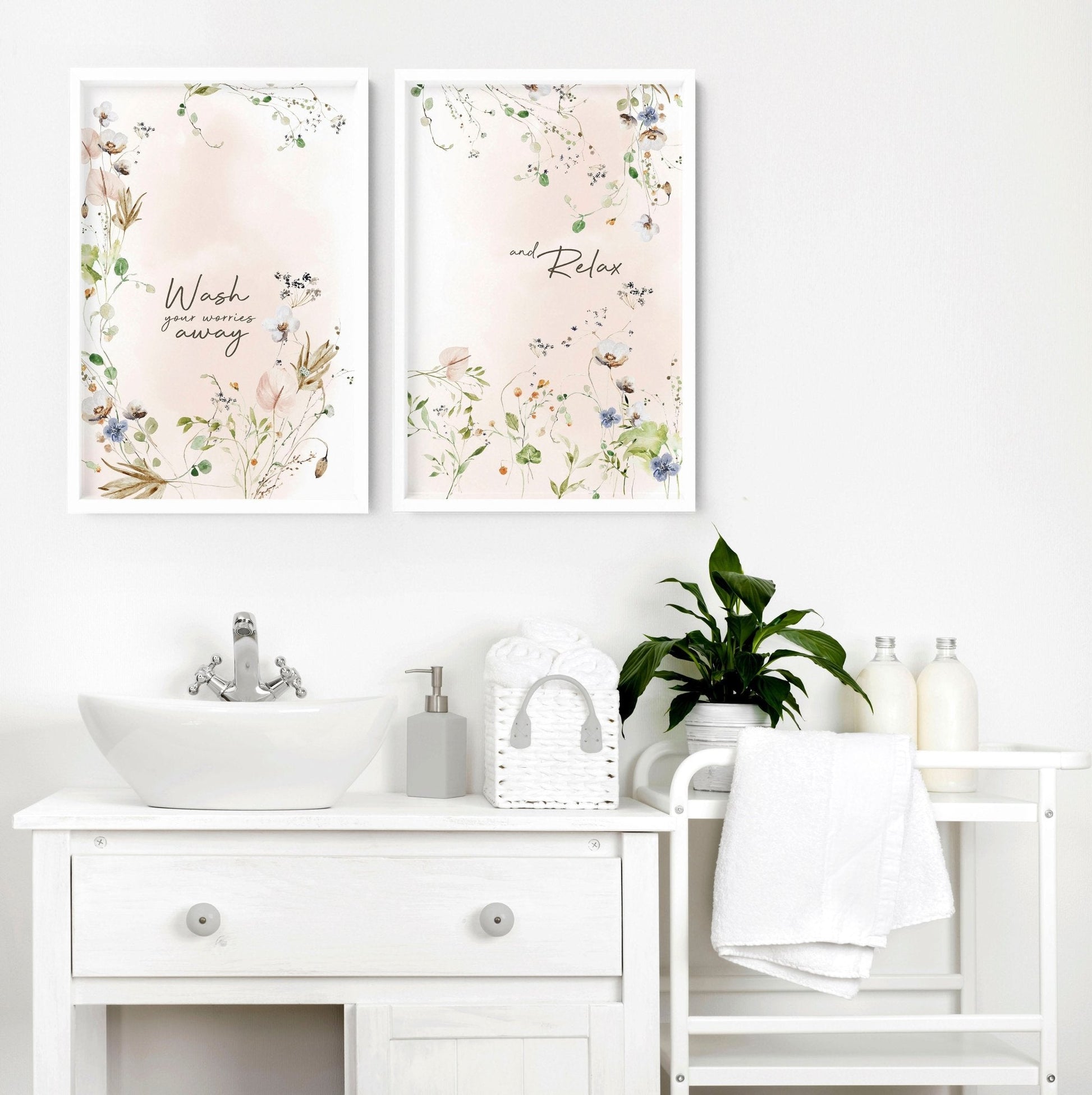 Bathroom decoration items | Set of 2 Shabby Chic wall art