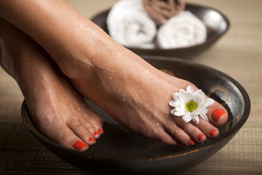 Foot Spa Oil Feet Soak Tired Cracked Aching Feet Natural Odour Refreshing Blend