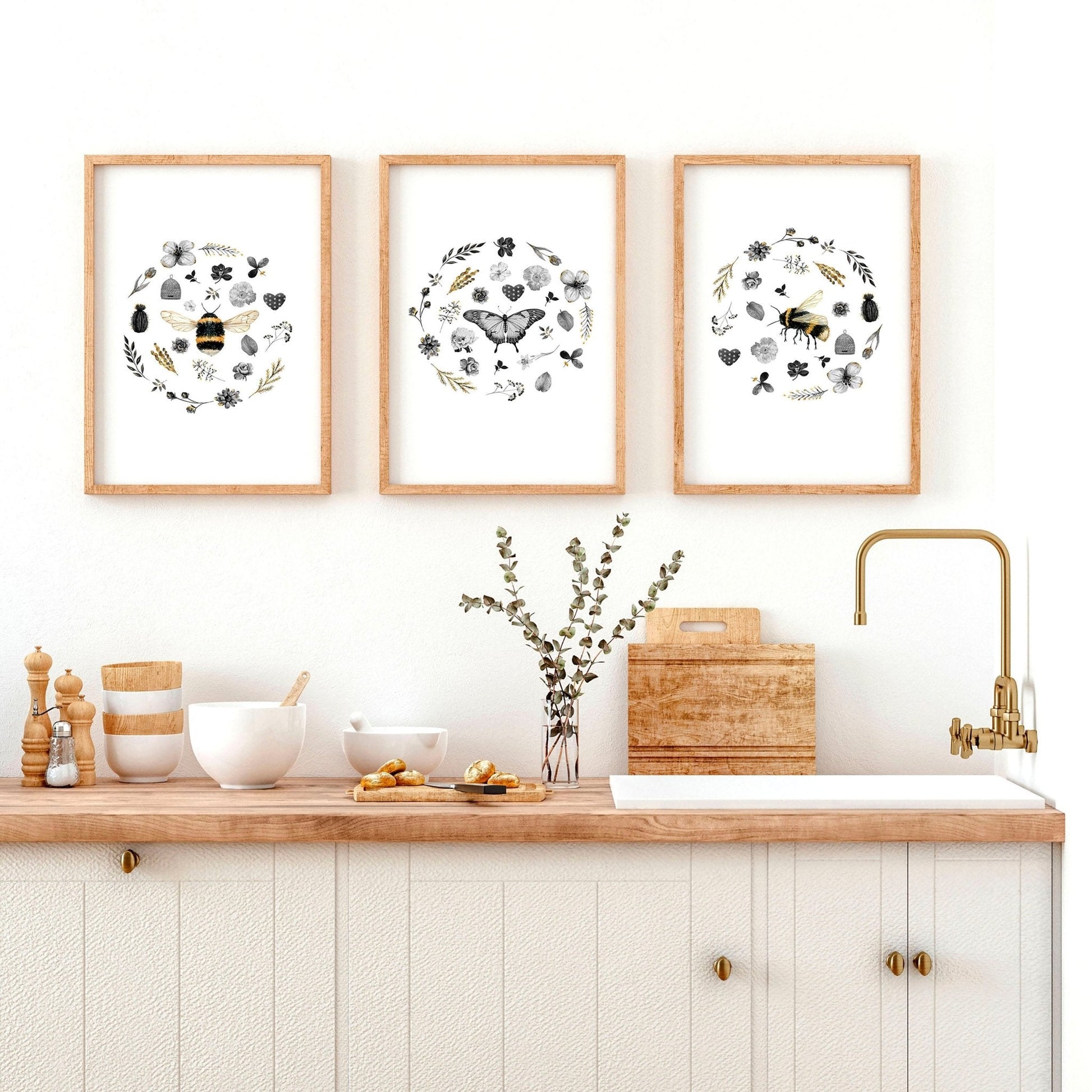 Bees artwork | set of 3 Kitchen wall art prints