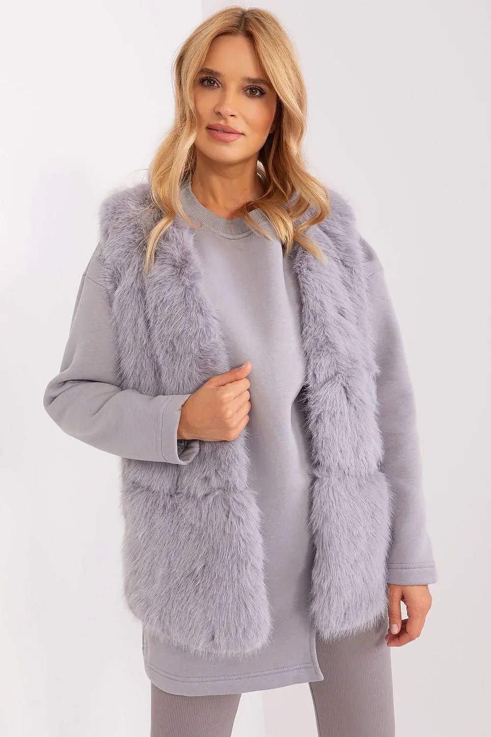 Gilet model AT fur vest