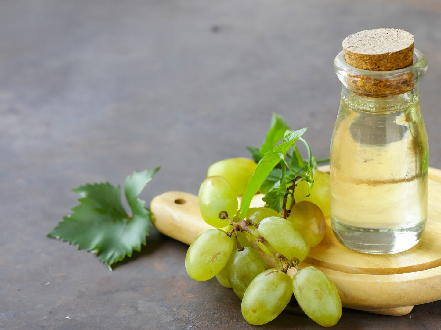 Grapeseed Oil for Hair Skin Mood Grape Seed Oil for Face Cold Pressed & Refined