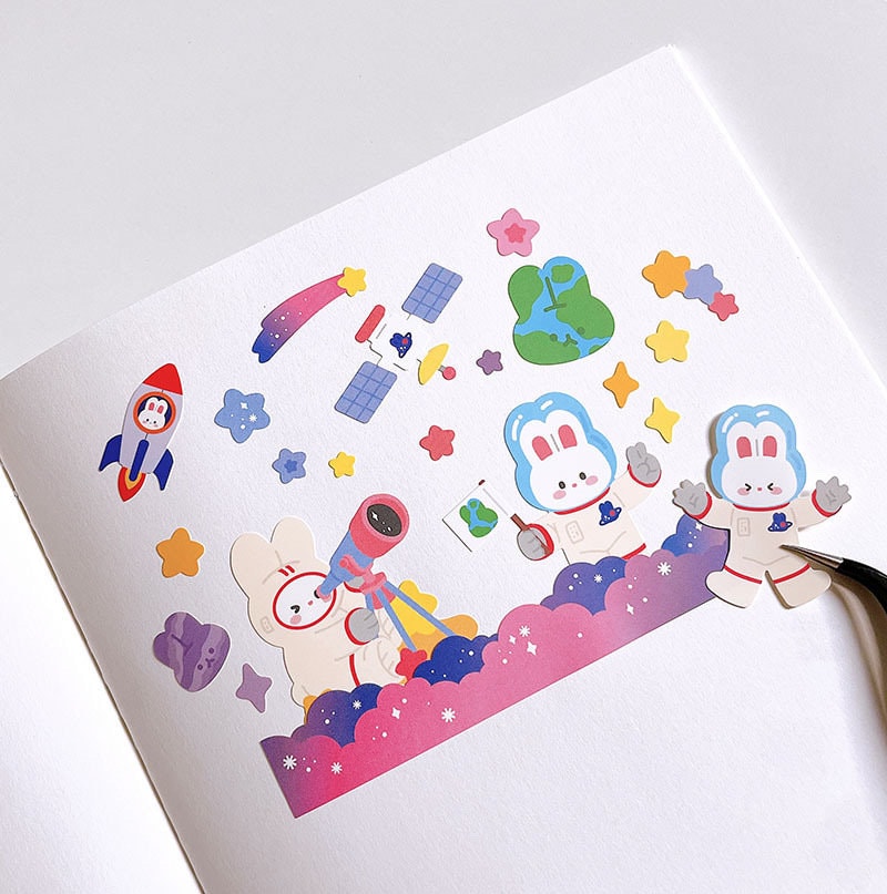 Bonito | White Rabbit Goes to Space