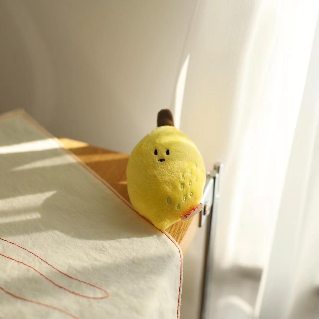 Daily White | Lemon Bag Charm