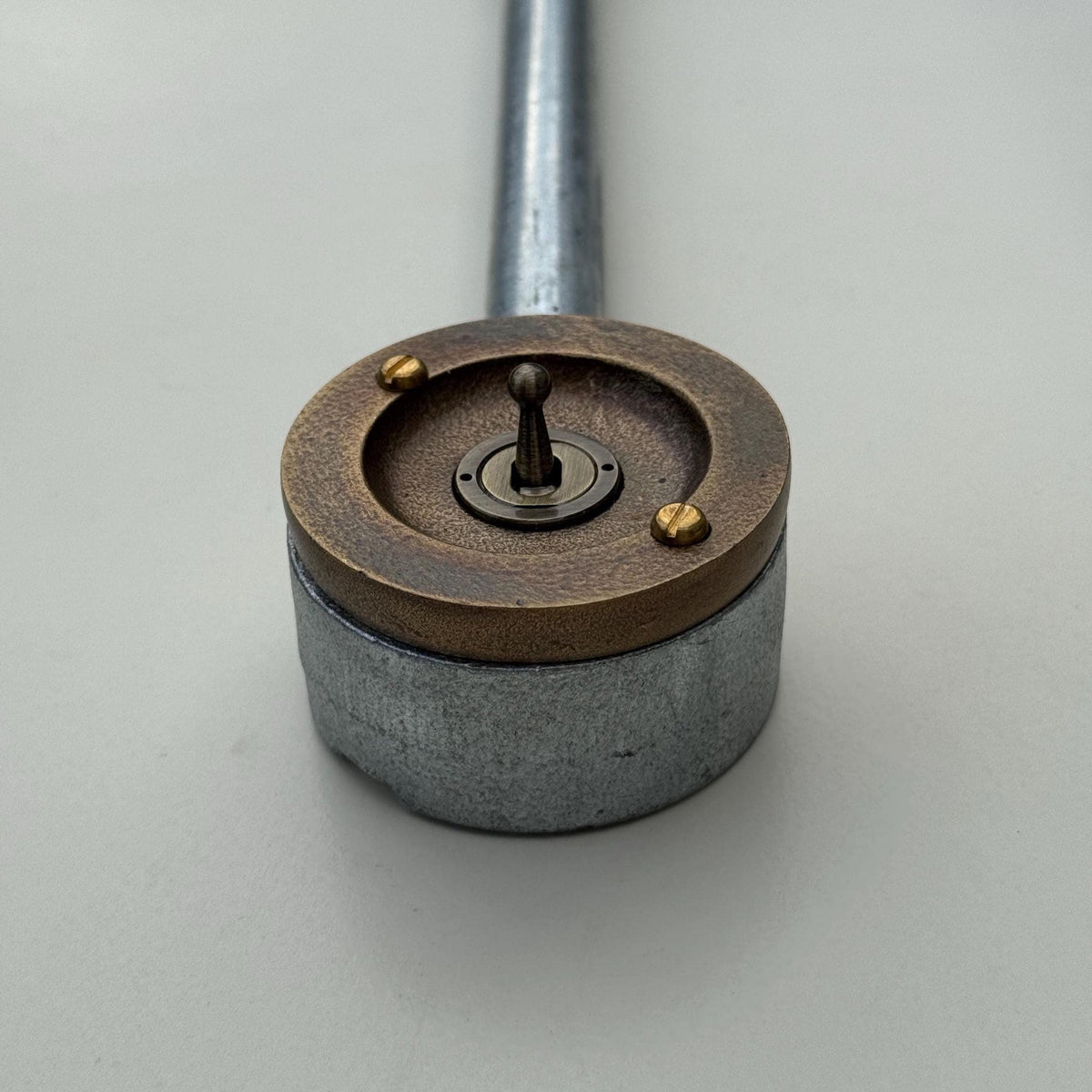 Single Gang 2 Way Antique Brass Conduit Light Toggle Switch