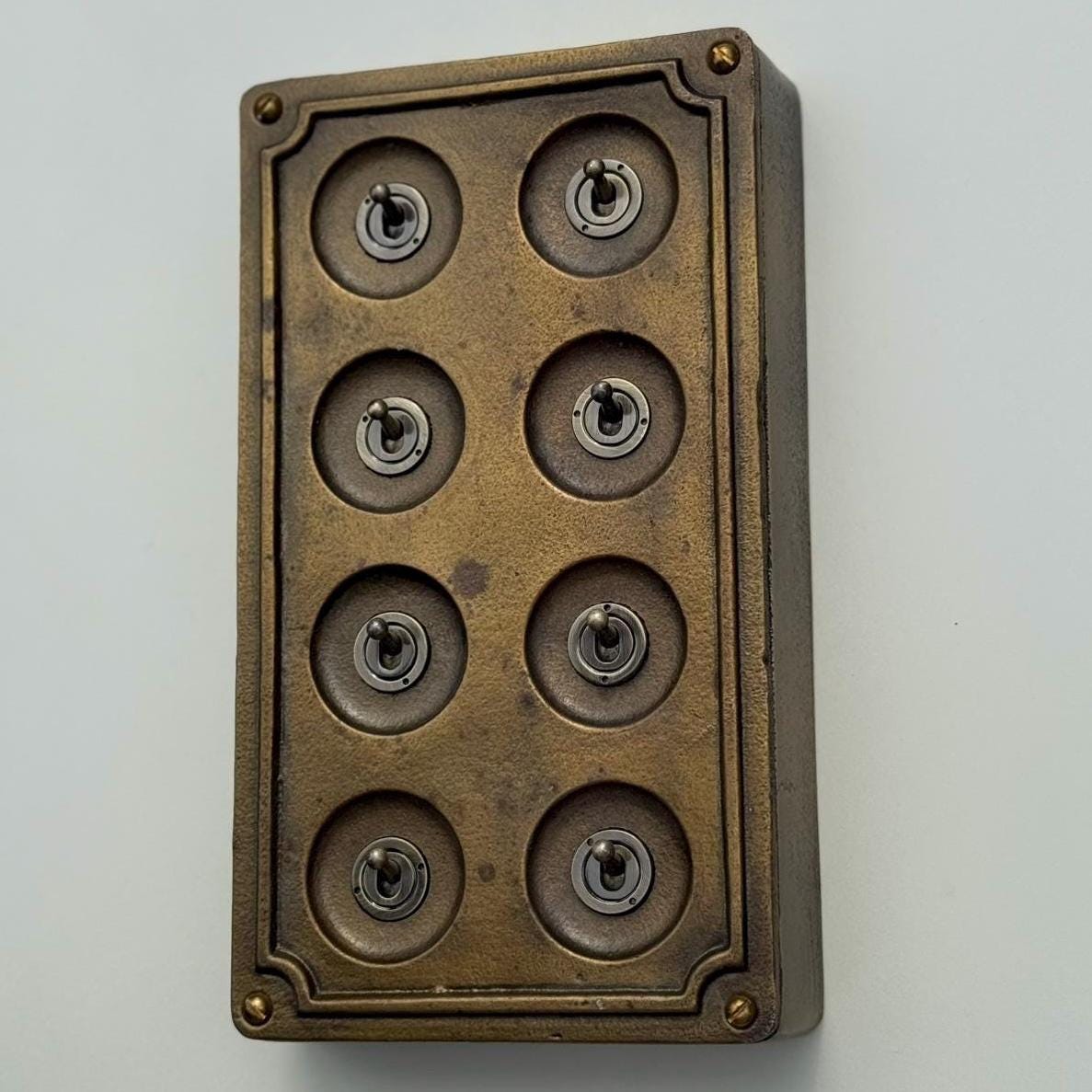 8 Gang 2 Way Bronze Solid Cast Metal Conduit Light Switch Industrial