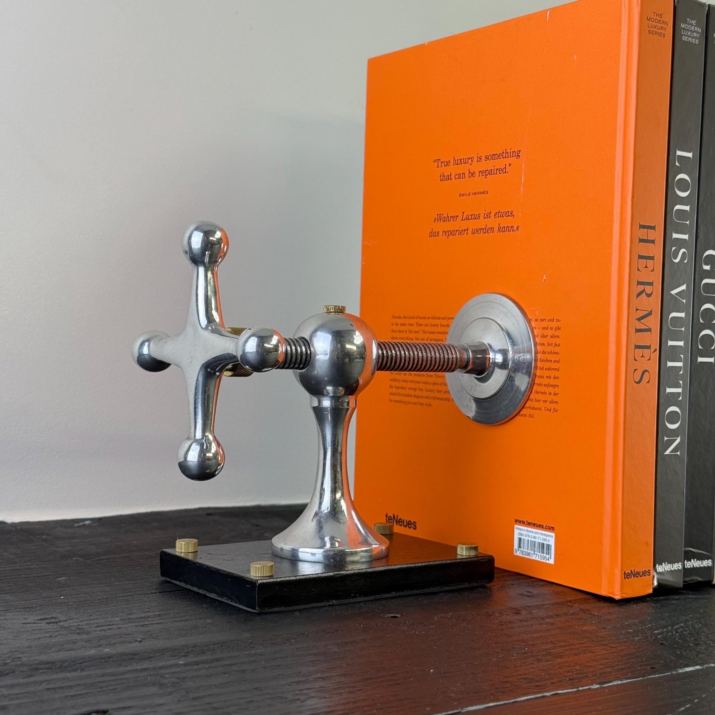 Windlass Bookend Nautical Book Holder Aluminium & Brass | DVD Organizer