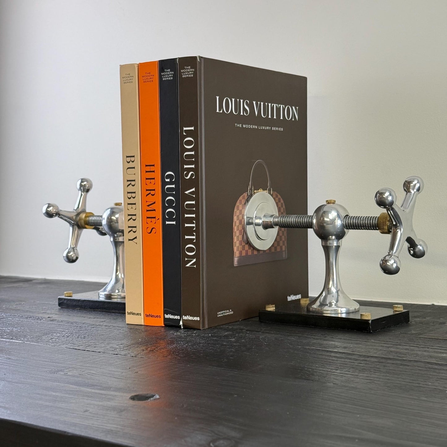 Windlass Bookend Nautical Book Holder Aluminium & Brass | DVD Organizer